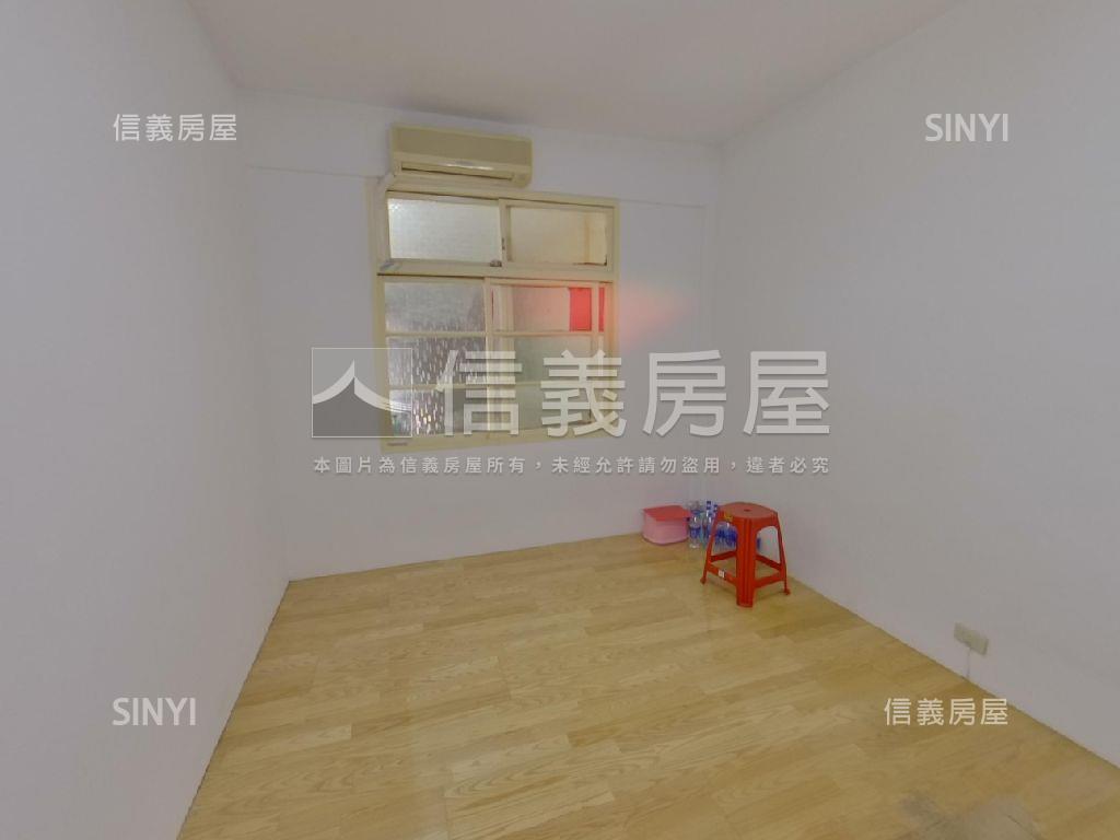永春捷運站大面寬金店面房屋室內格局與周邊環境