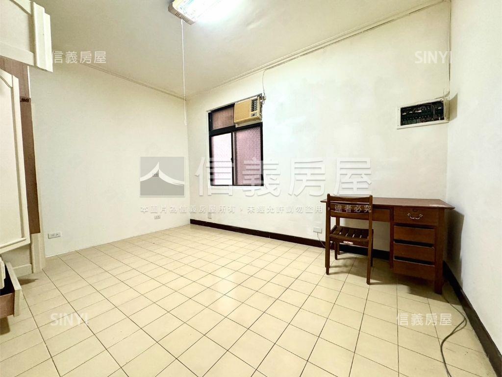 近中壢車站戶政三房房屋室內格局與周邊環境