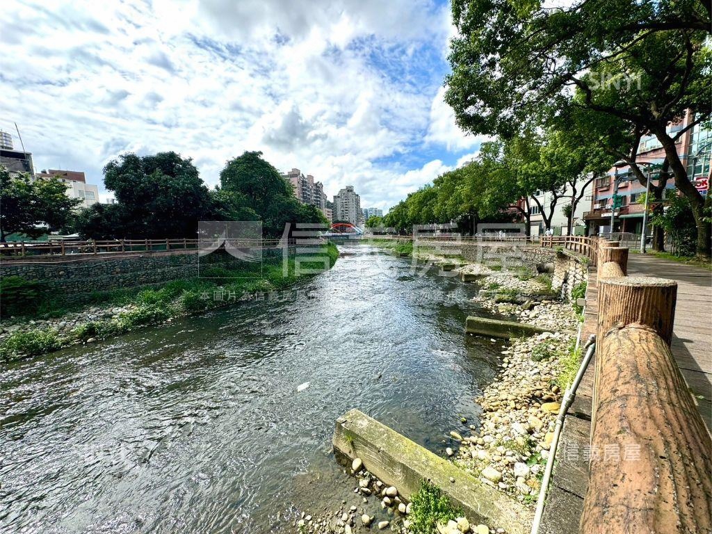 近中壢車站戶政三房房屋室內格局與周邊環境