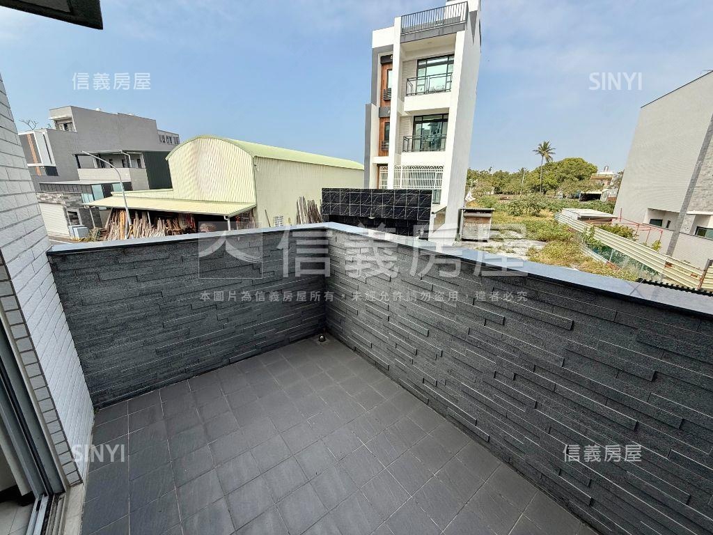 萬年角窗稀有釋出別墅房屋室內格局與周邊環境