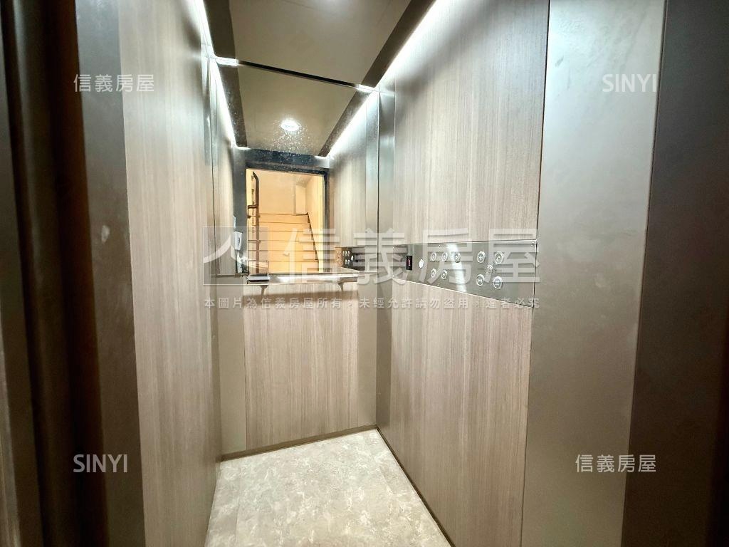 萬年角窗稀有釋出別墅房屋室內格局與周邊環境