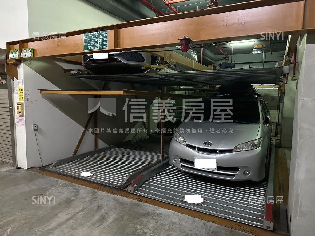三個松荷車位可單買房屋室內格局與周邊環境