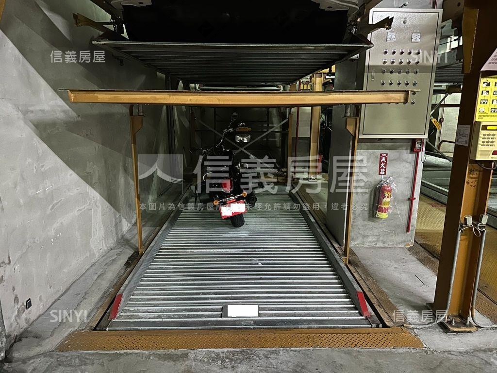 三個松荷車位可單買房屋室內格局與周邊環境