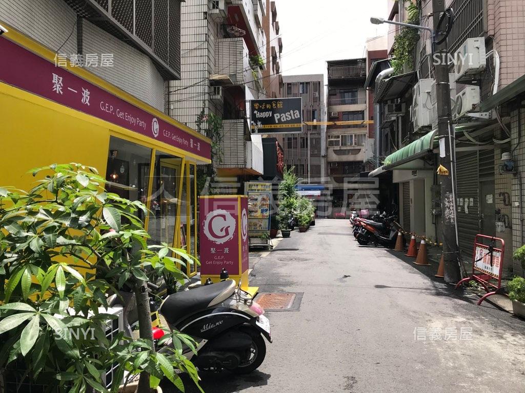 一中商圈角間店面房屋室內格局與周邊環境