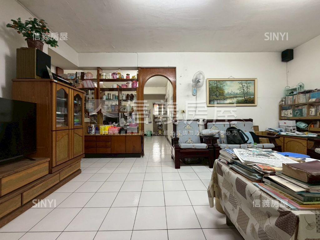 未來捷運採光邊間３房２衛房屋室內格局與周邊環境