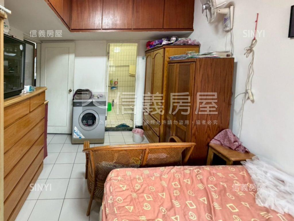 未來捷運採光邊間３房２衛房屋室內格局與周邊環境