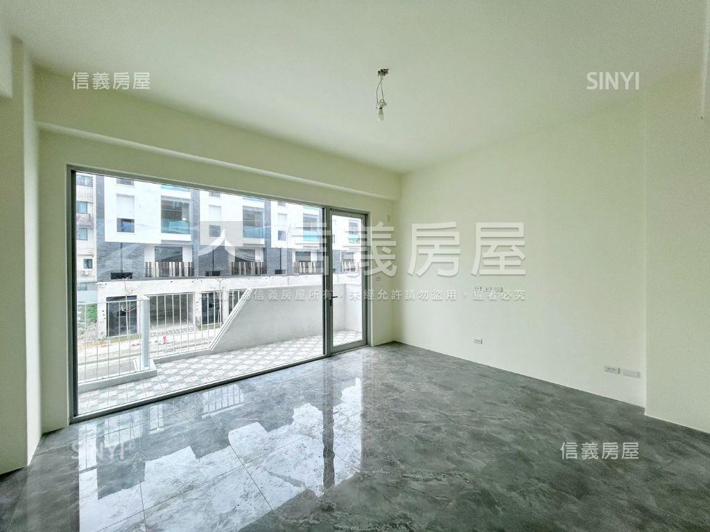 雲朗Ｂ３全新邊間透天房屋室內格局與周邊環境