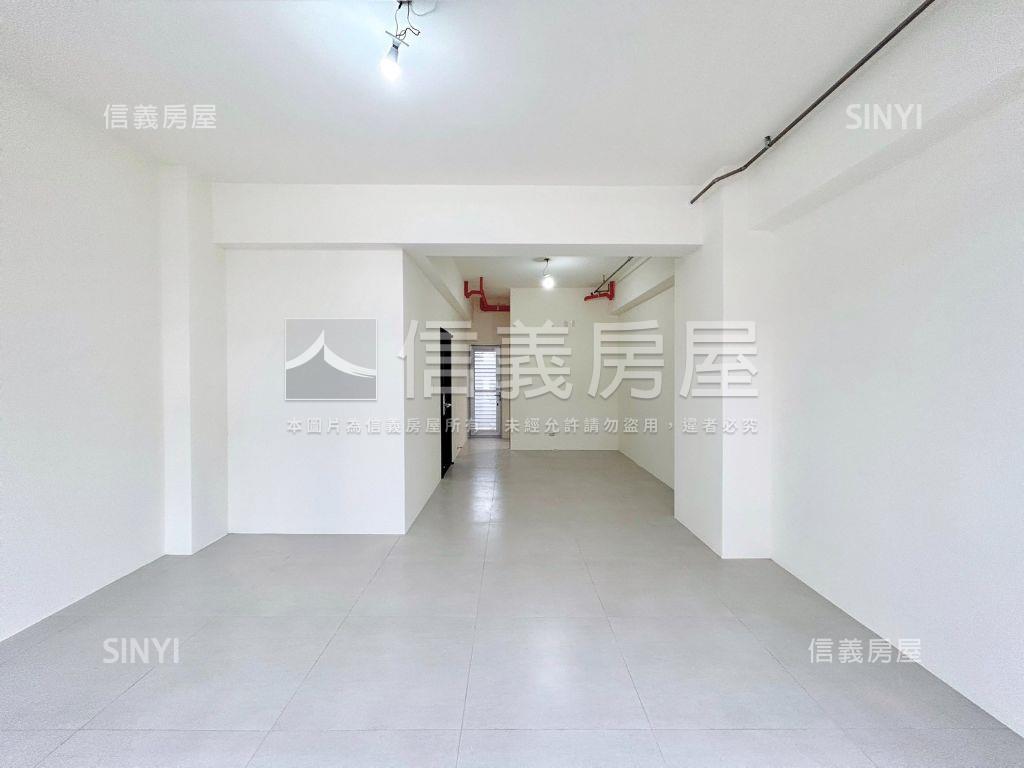 雲朗Ｂ３全新邊間透天房屋室內格局與周邊環境