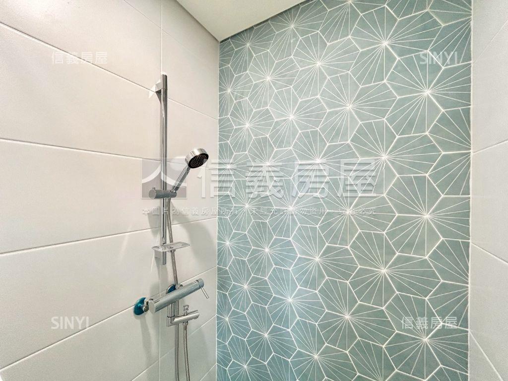 雲朗Ｂ３全新邊間透天房屋室內格局與周邊環境