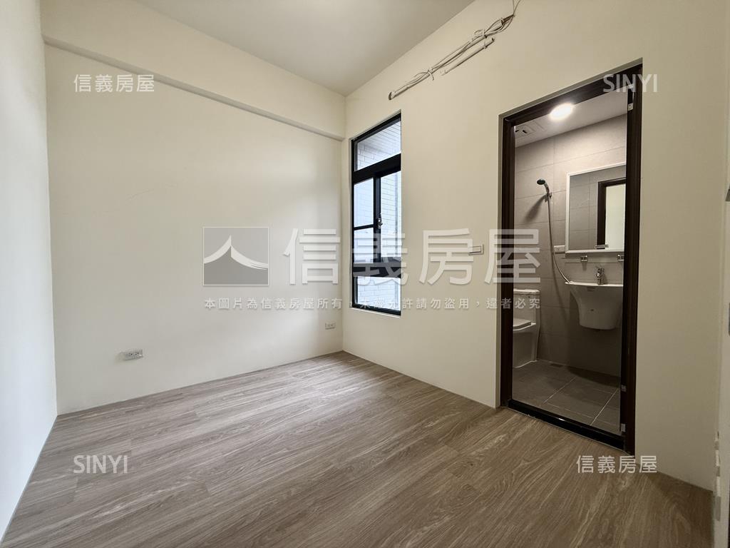 仁武精裝全採光車墅房屋室內格局與周邊環境