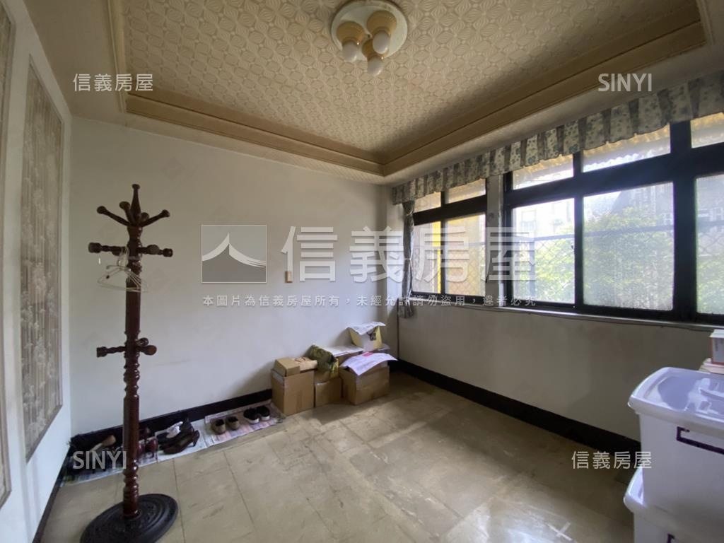 研二綠意黃金３樓好宅房屋室內格局與周邊環境