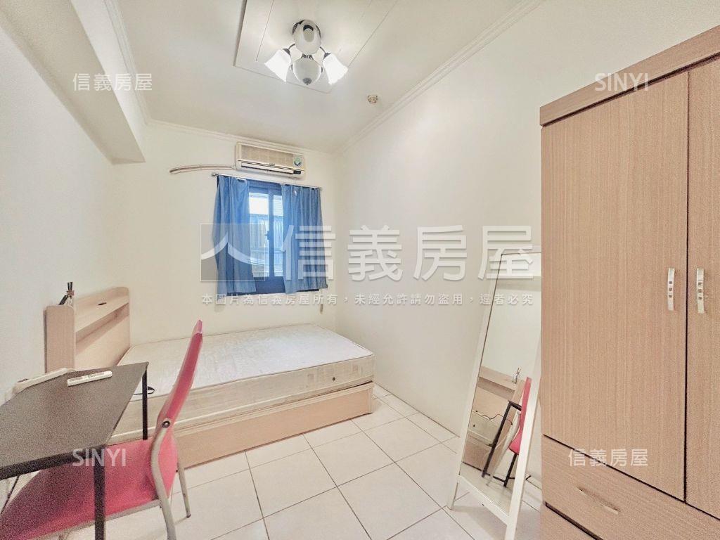 經貿園區大三房坡道平車位房屋室內格局與周邊環境