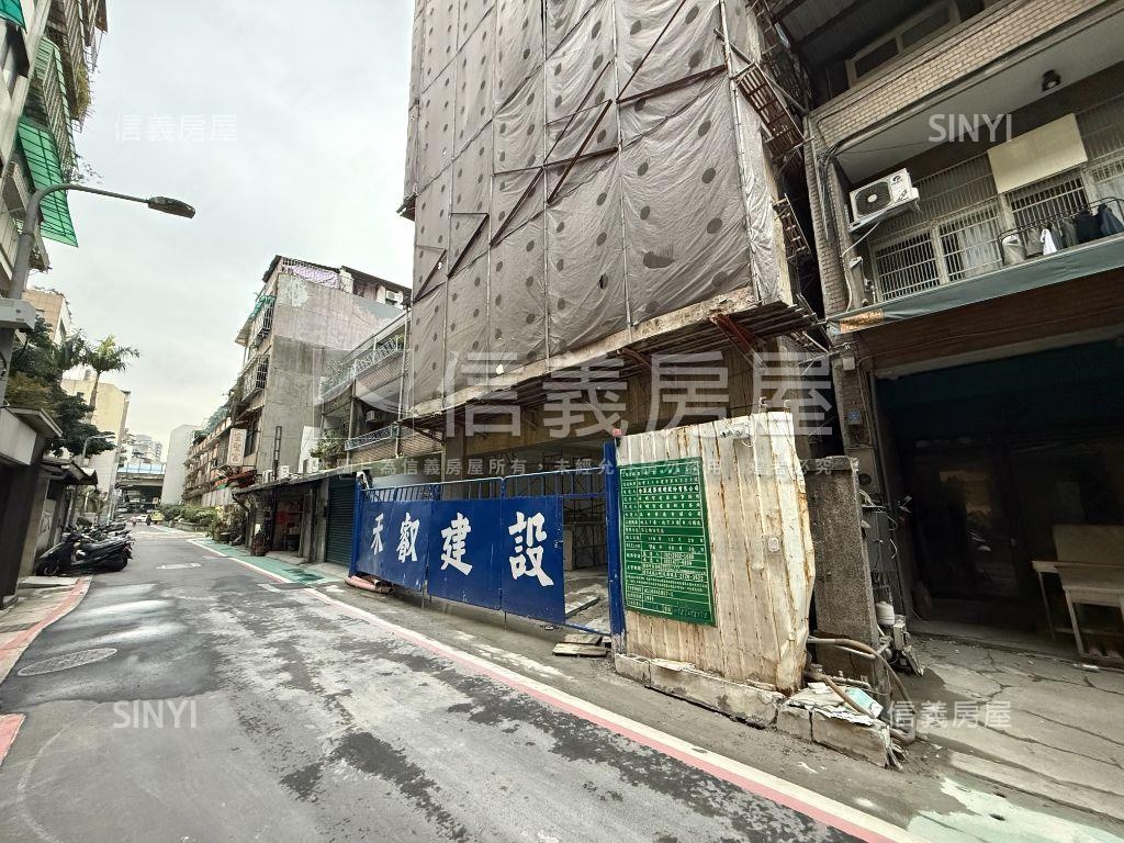 松江南京兩房雙衛有車位房屋室內格局與周邊環境