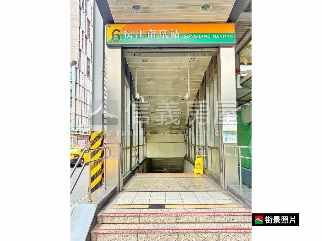 松江南京兩房雙衛有車位房屋室內格局與周邊環境