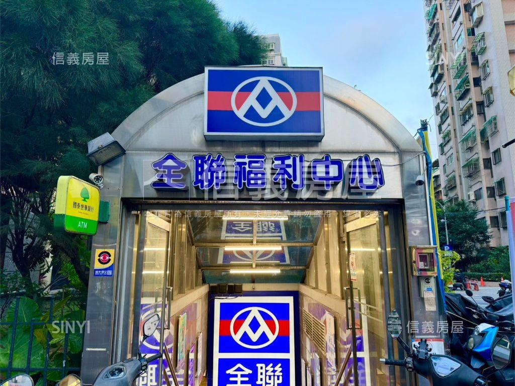 鴻莊景觀３房車位房屋室內格局與周邊環境