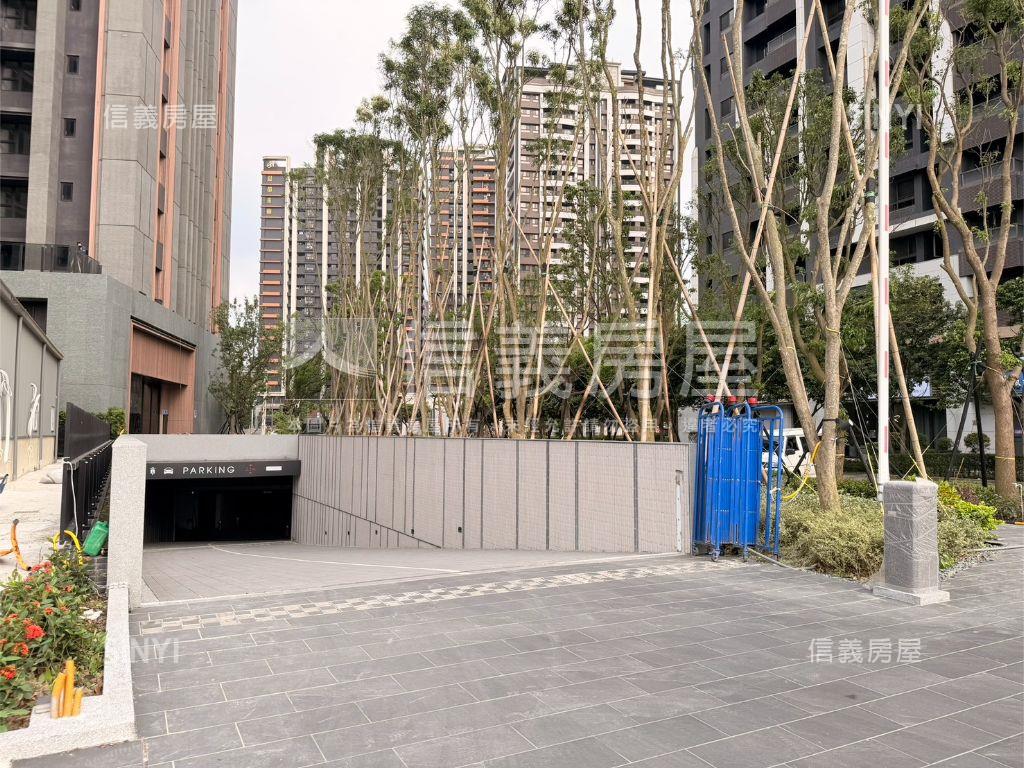 鉑克棶高樓景觀兩房車位房屋室內格局與周邊環境