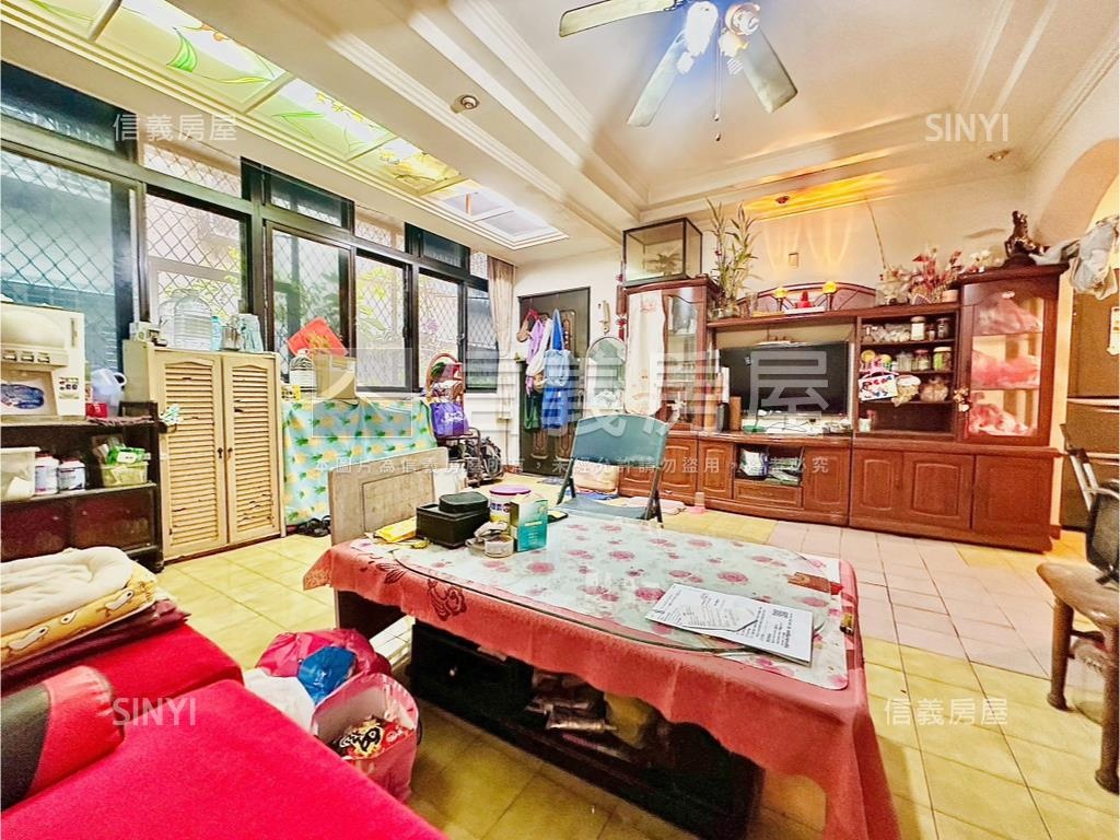 稀有釋出社區型美寓３房房屋室內格局與周邊環境