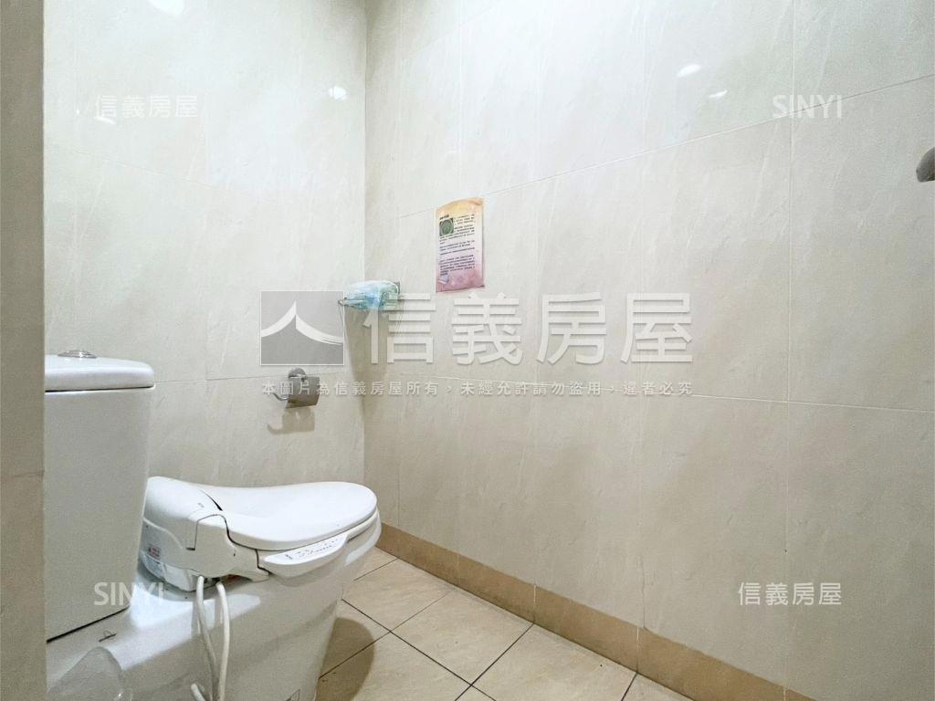 景安雙捷運ＳＲＣ百坪辦公房屋室內格局與周邊環境