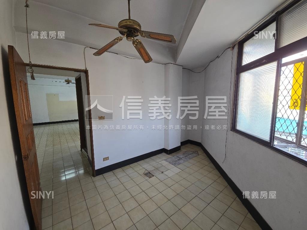 ㊖向上市場旁三房公寓房屋室內格局與周邊環境