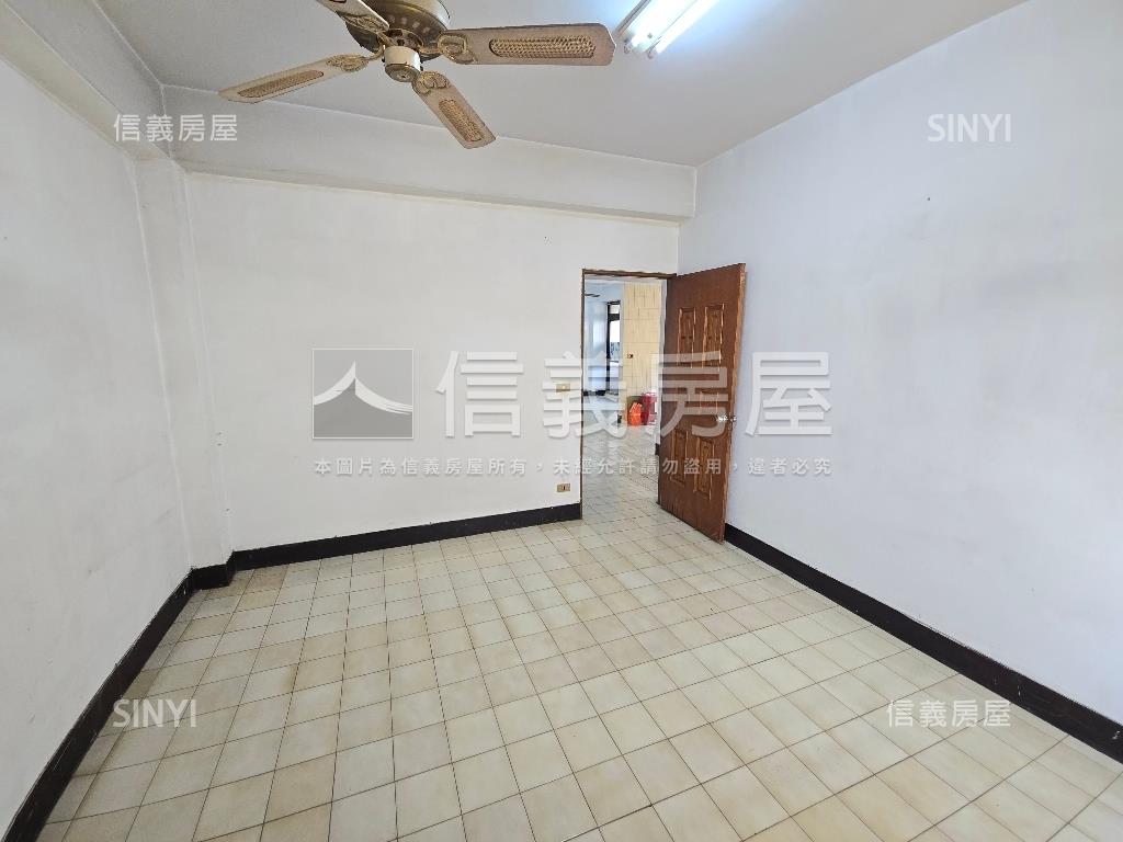 ㊖向上市場旁三房公寓房屋室內格局與周邊環境
