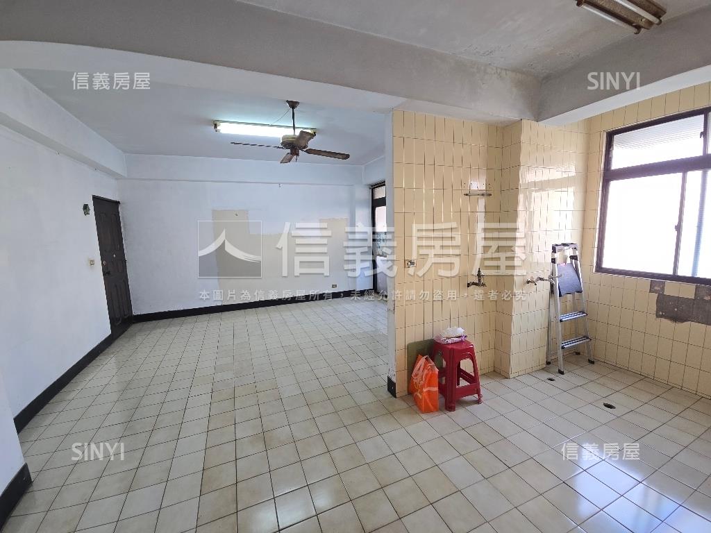 ㊖向上市場旁三房公寓房屋室內格局與周邊環境