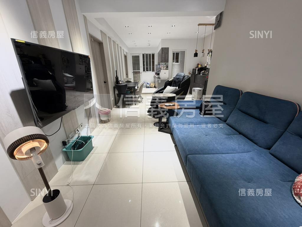 屋況佳一卡皮箱入住房屋室內格局與周邊環境