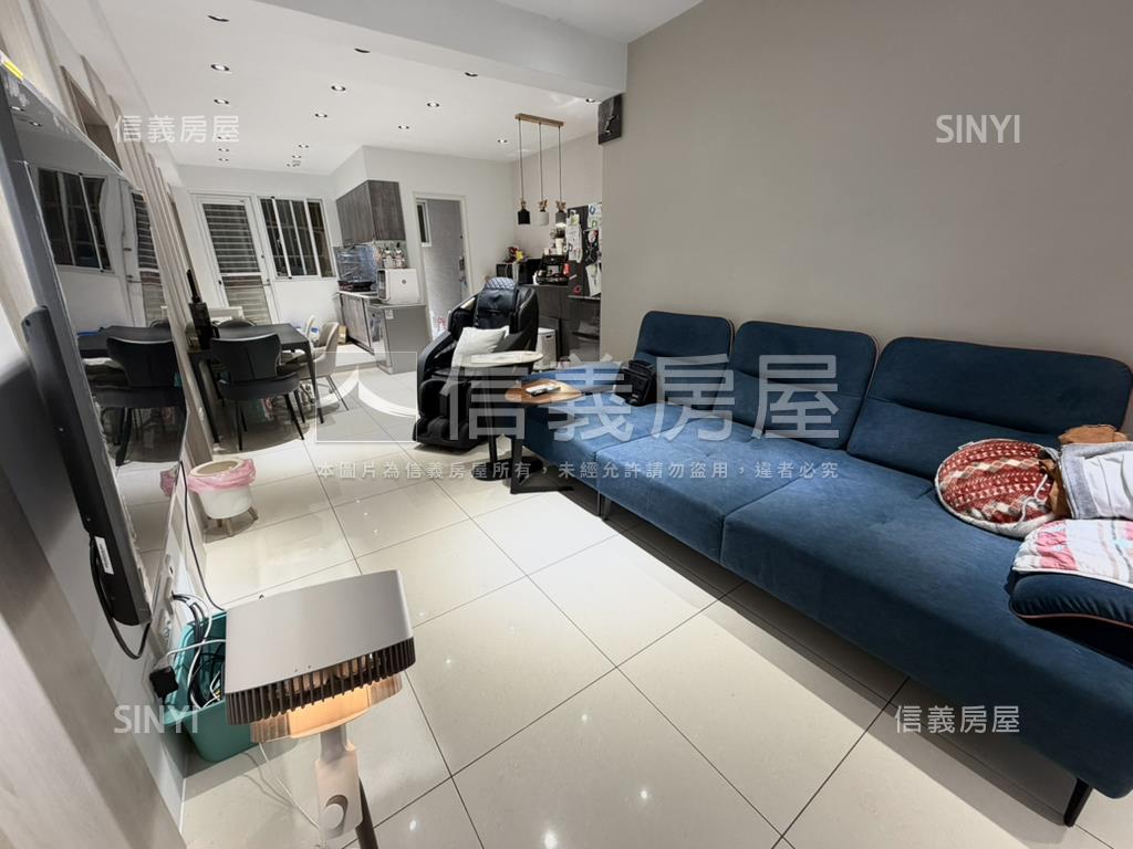 屋況佳一卡皮箱入住房屋室內格局與周邊環境