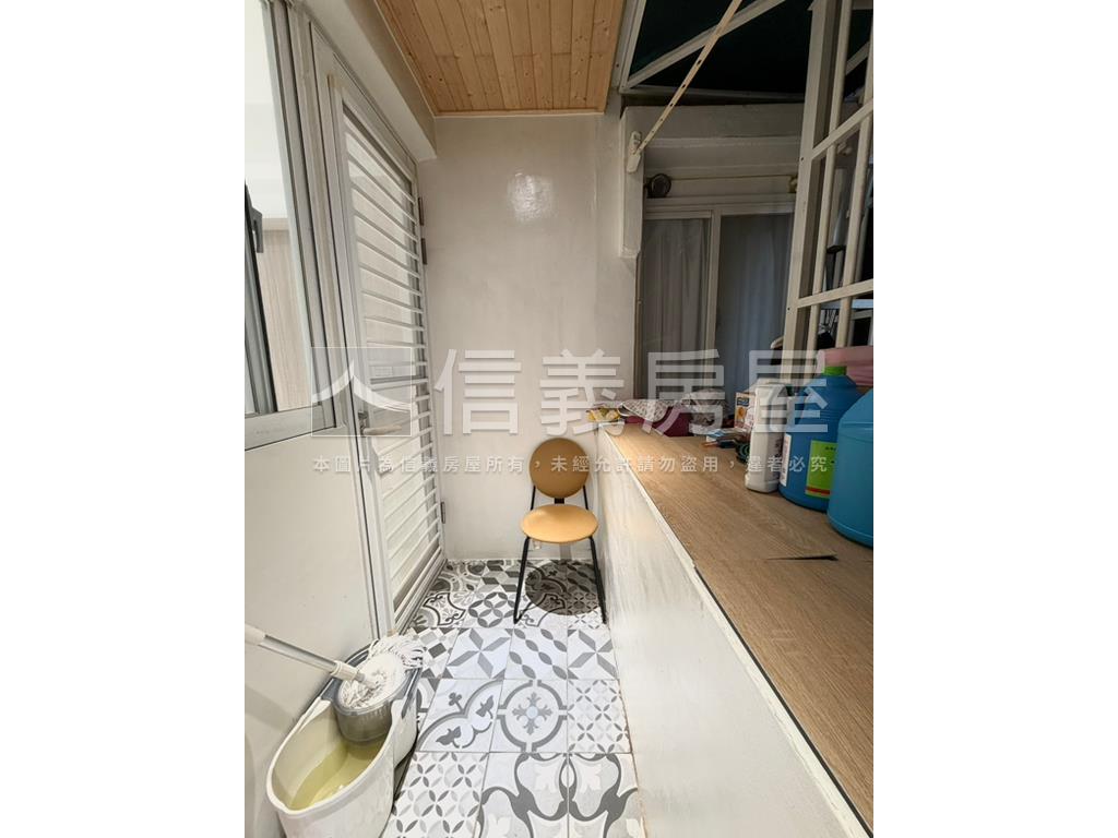 屋況佳一卡皮箱入住房屋室內格局與周邊環境