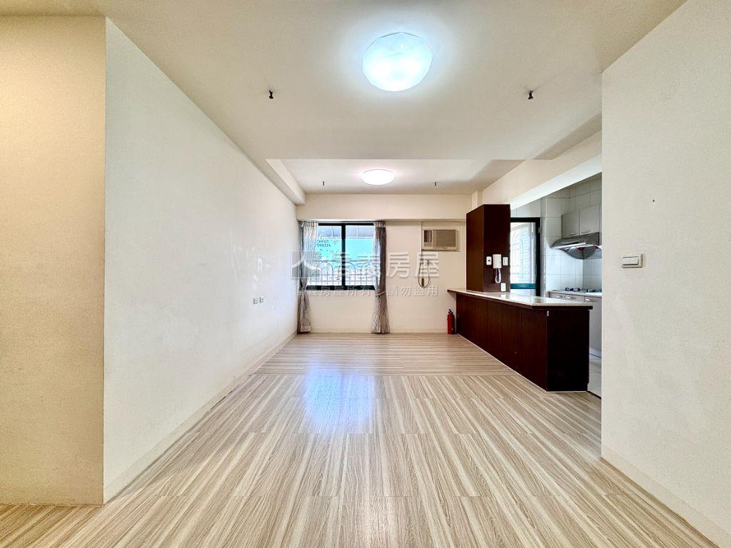 近美術館景觀兩房平車房屋室內格局與周邊環境