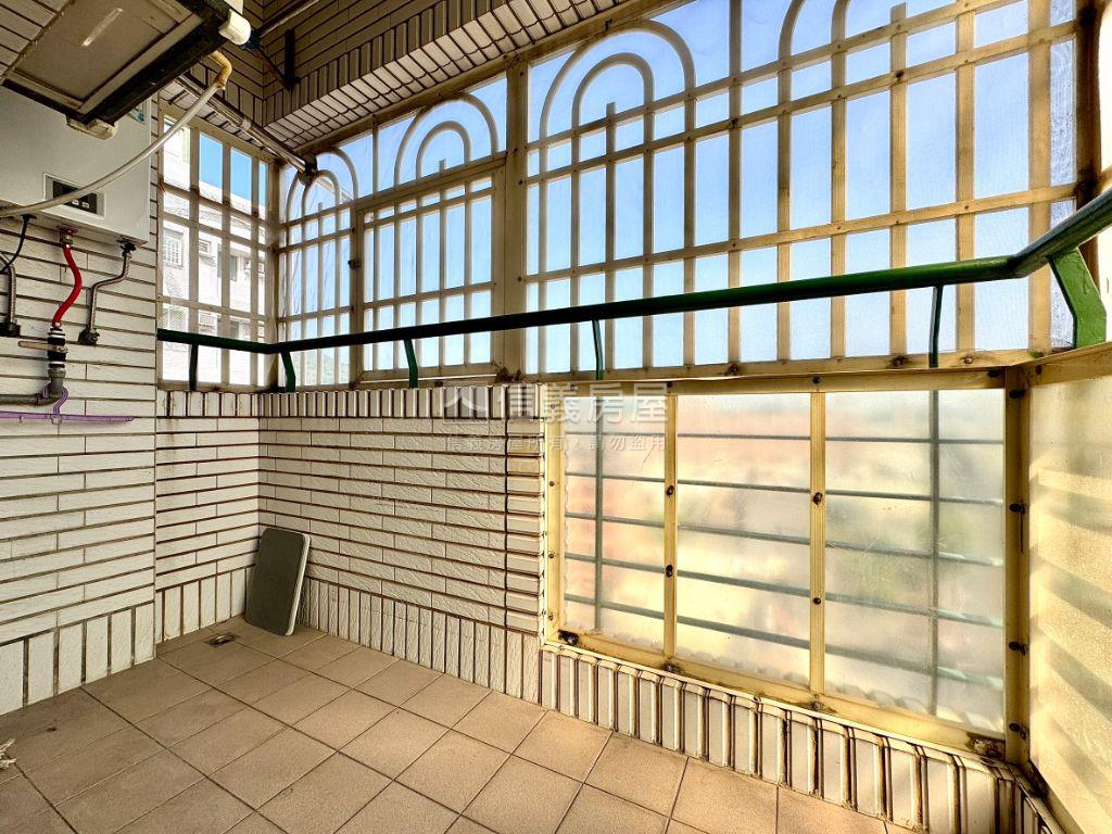 近美術館景觀兩房平車房屋室內格局與周邊環境