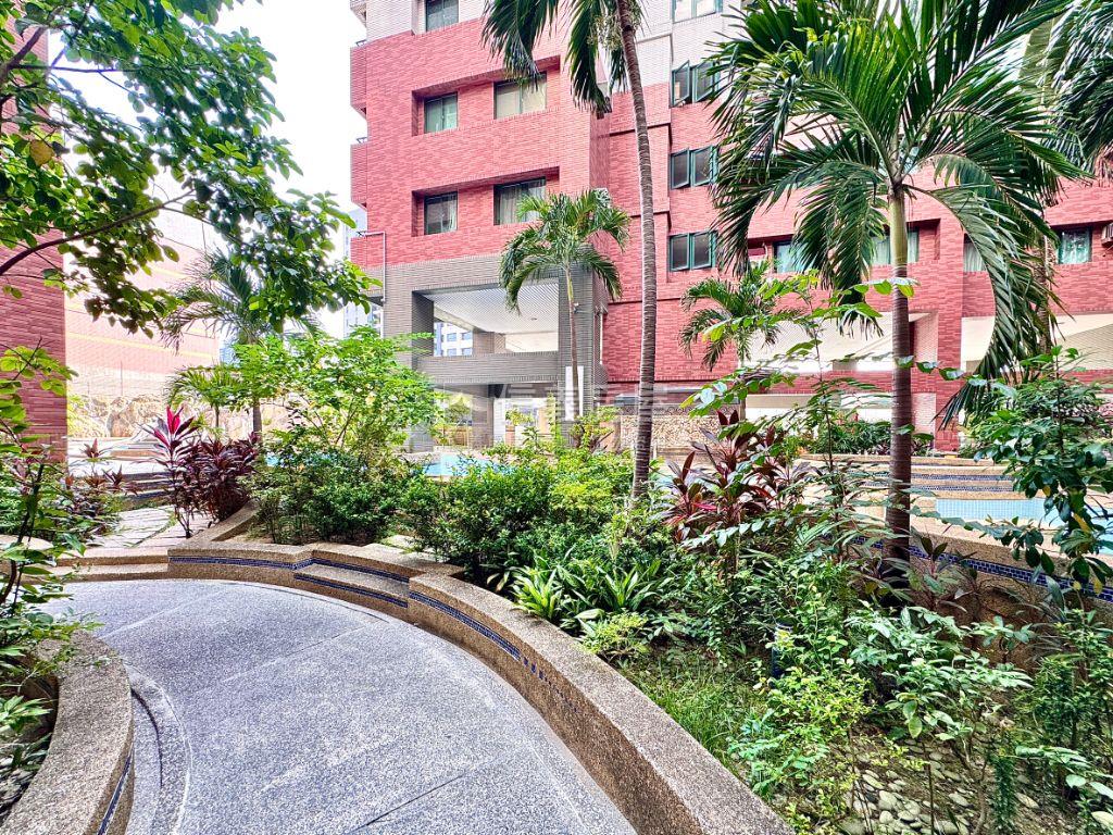 近美術館景觀兩房平車房屋室內格局與周邊環境