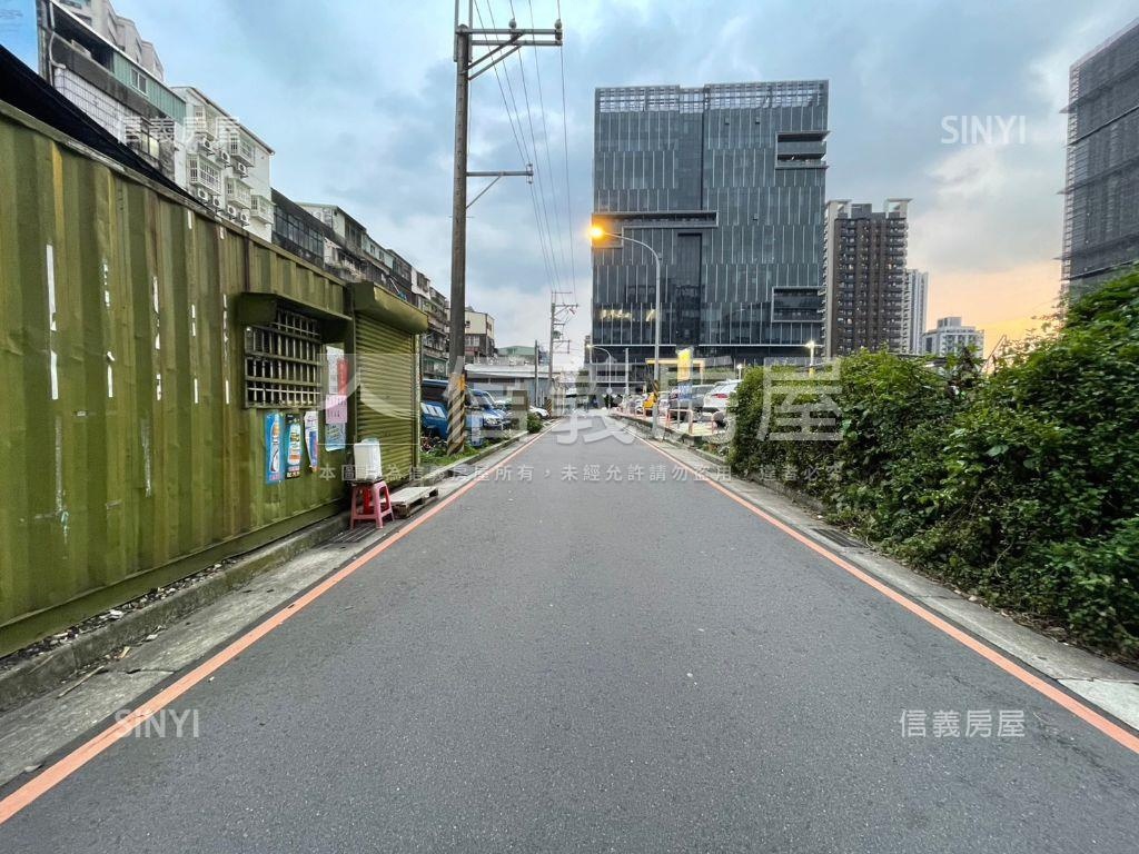 江子翠重劃Ｅ區稀有土地１房屋室內格局與周邊環境