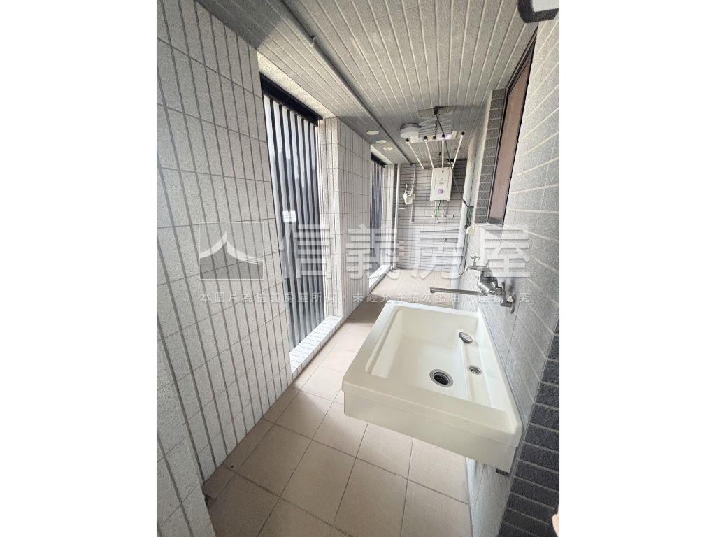 登陽川匯美妝三房車位房屋室內格局與周邊環境