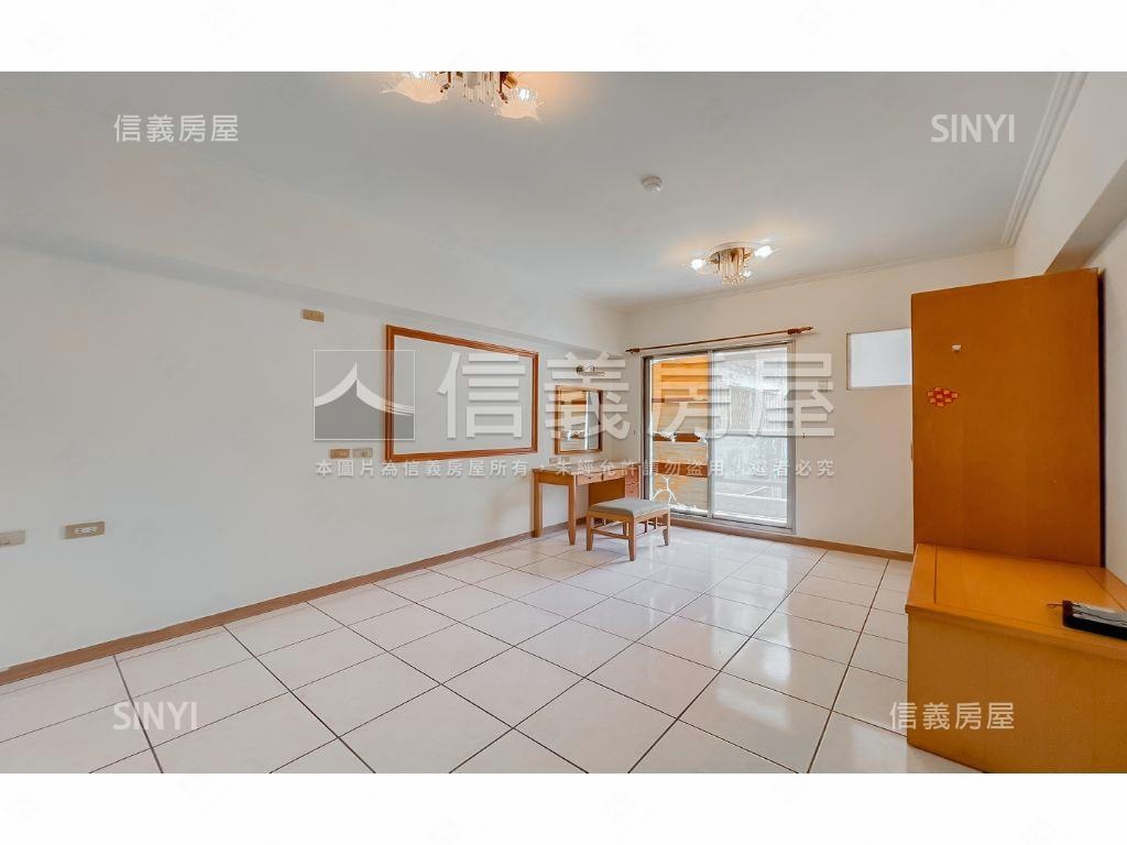 臨１４期優質採光佳套房房屋室內格局與周邊環境