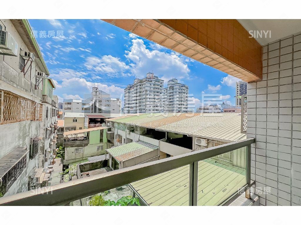 臨１４期優質採光佳套房房屋室內格局與周邊環境