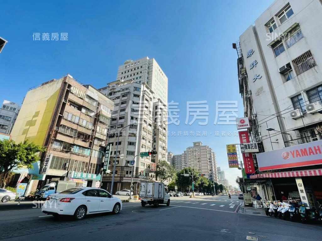 首購近園道愜意電梯三房房屋室內格局與周邊環境