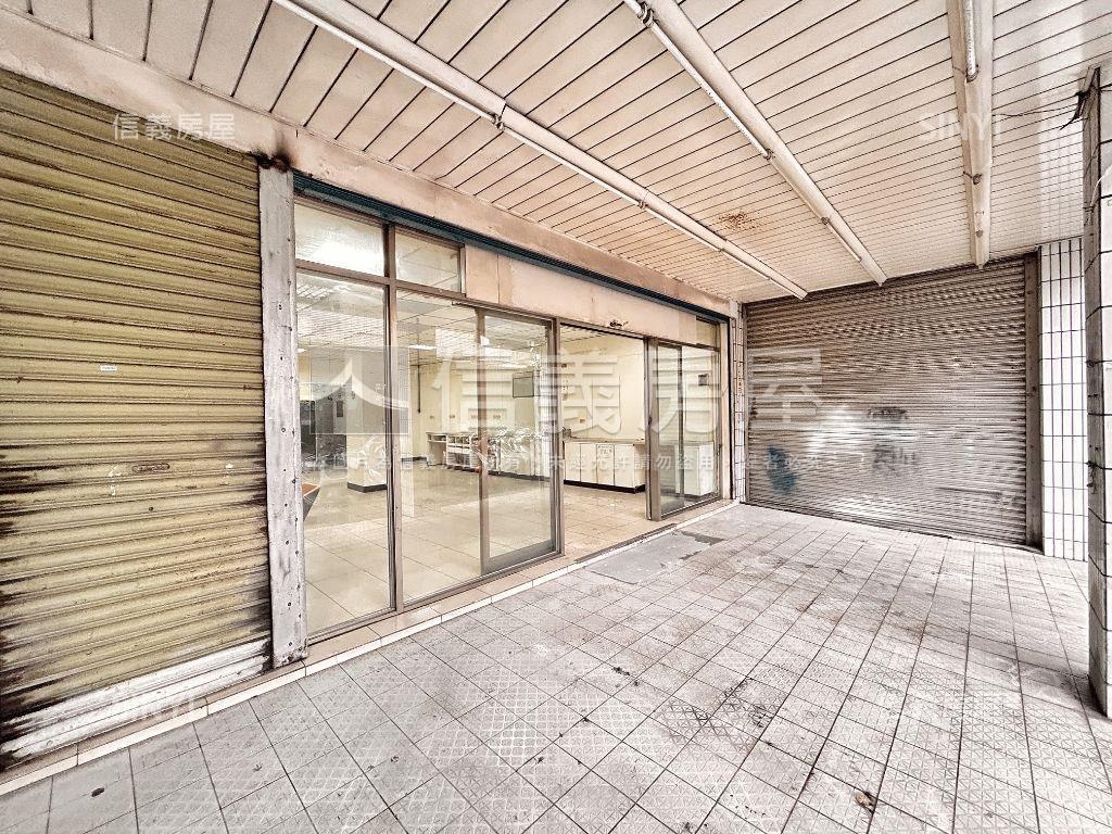 近捷運大面寬金店面房屋室內格局與周邊環境