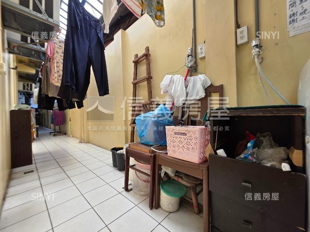 面公園金鑽收租聖品房屋室內格局與周邊環境
