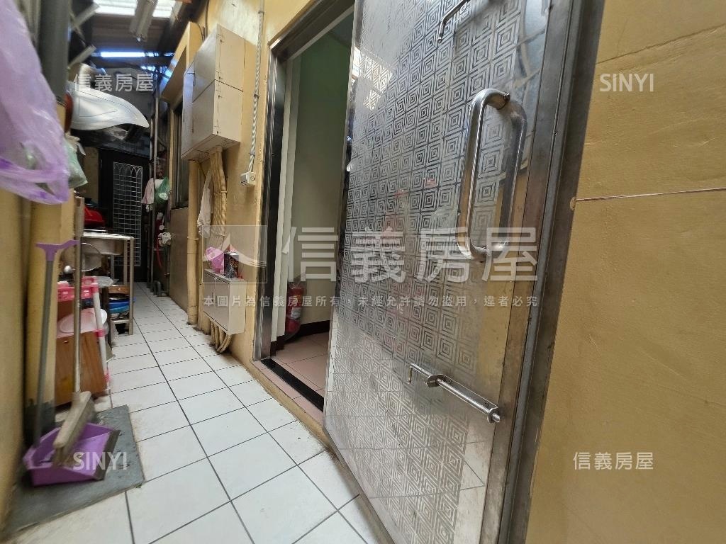 面公園金鑽收租聖品房屋室內格局與周邊環境