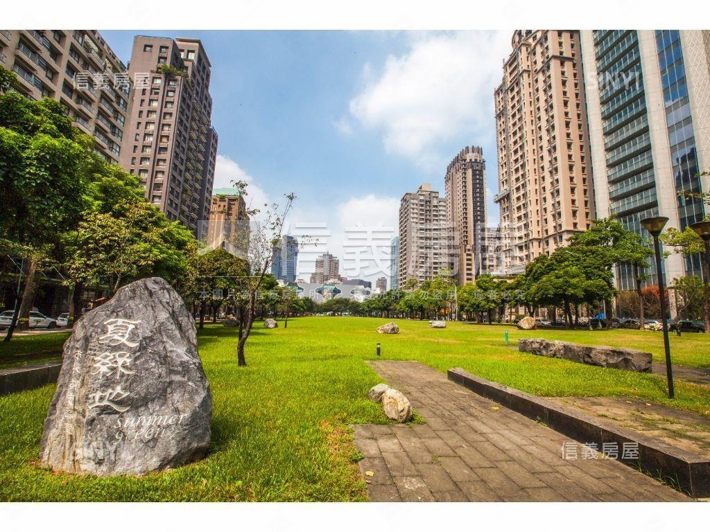 ★七期歌劇院三房高樓平車房屋室內格局與周邊環境