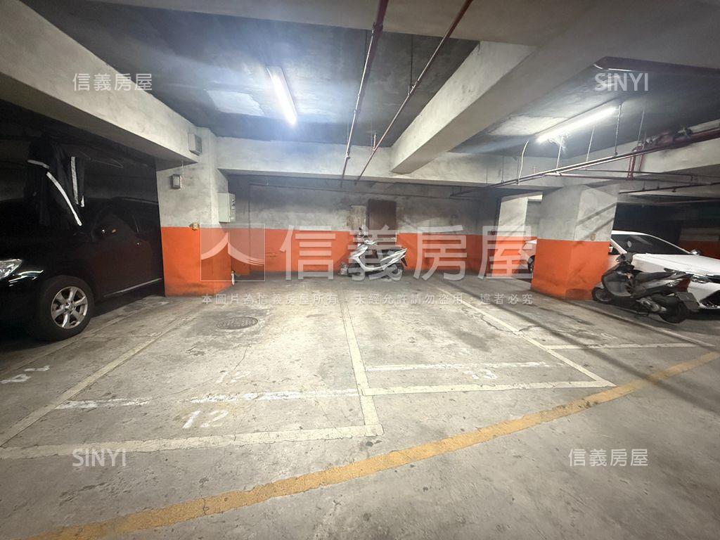 三面採光！景觀三房雙車位房屋室內格局與周邊環境