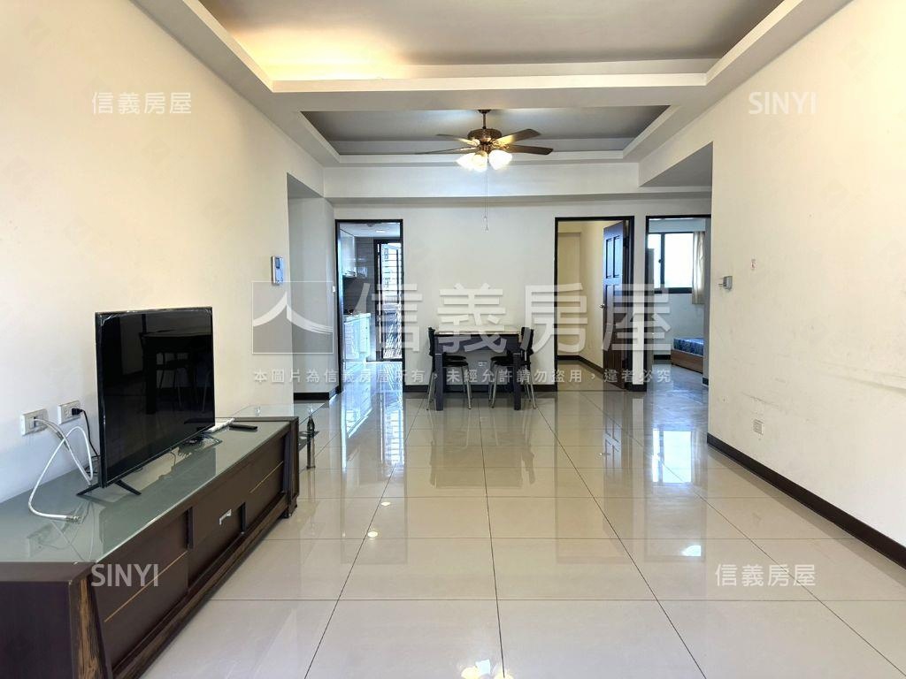 極美館邊間美宅三房雙車位房屋室內格局與周邊環境