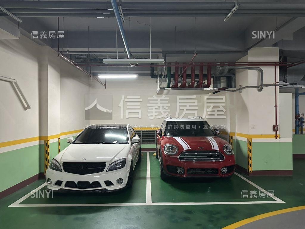 極美館邊間美宅三房雙車位房屋室內格局與周邊環境