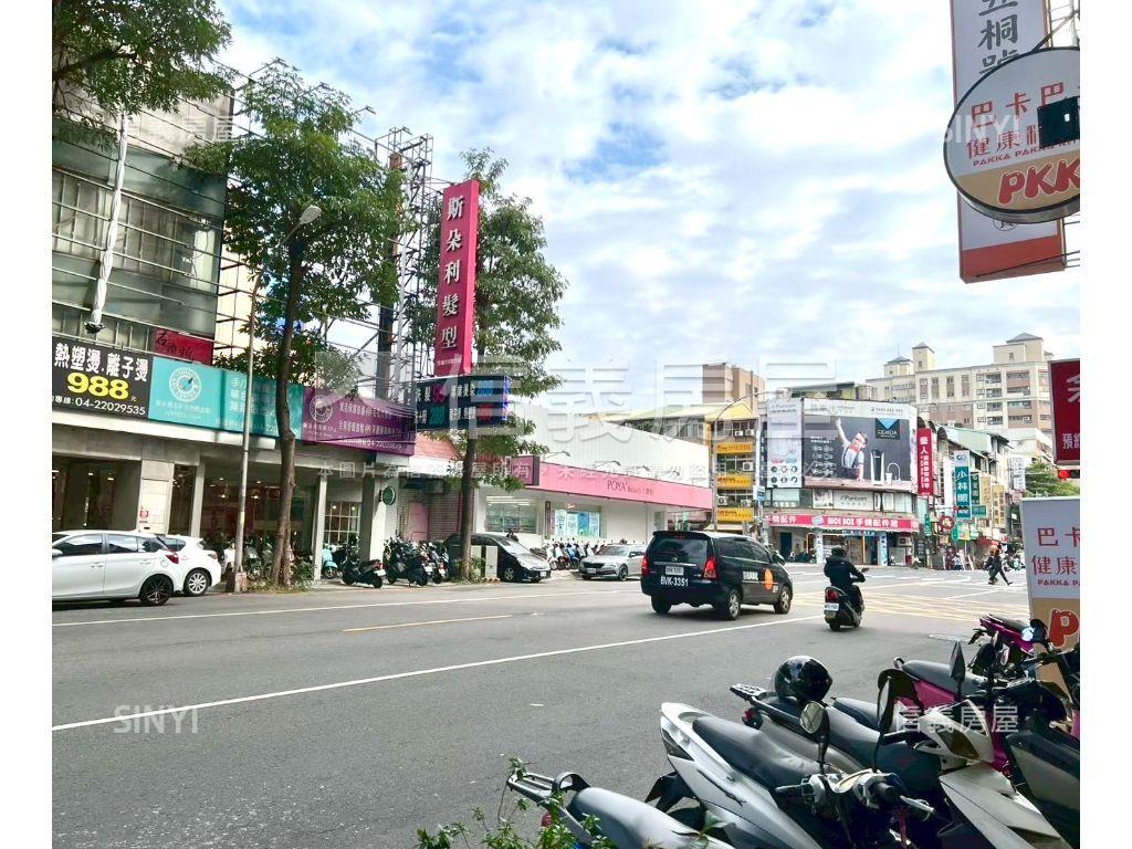 近中國醫套房房屋室內格局與周邊環境