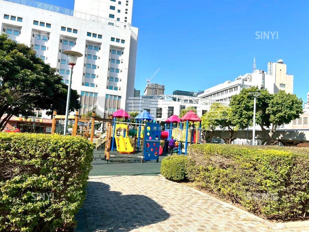 近中國醫套房房屋室內格局與周邊環境