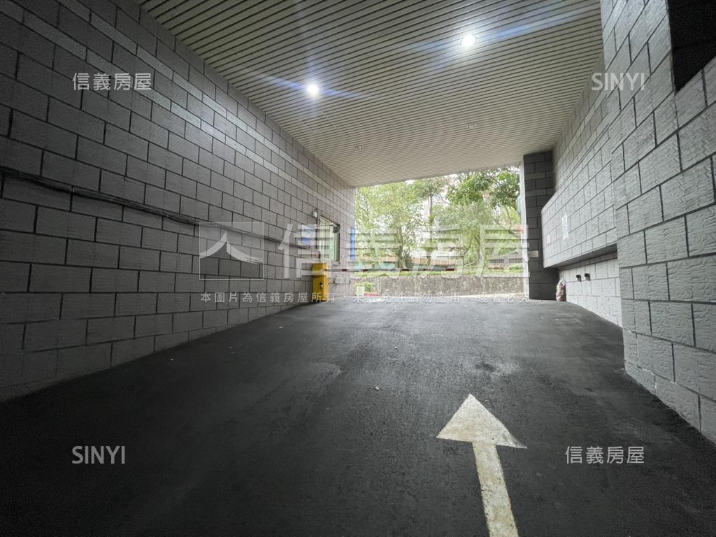 【敦南金典】獨立權狀車位房屋室內格局與周邊環境