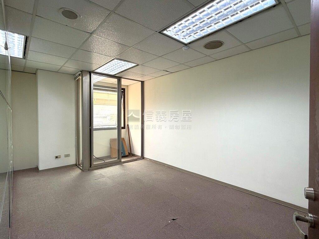 大安站附中。企業經緯大樓房屋室內格局與周邊環境