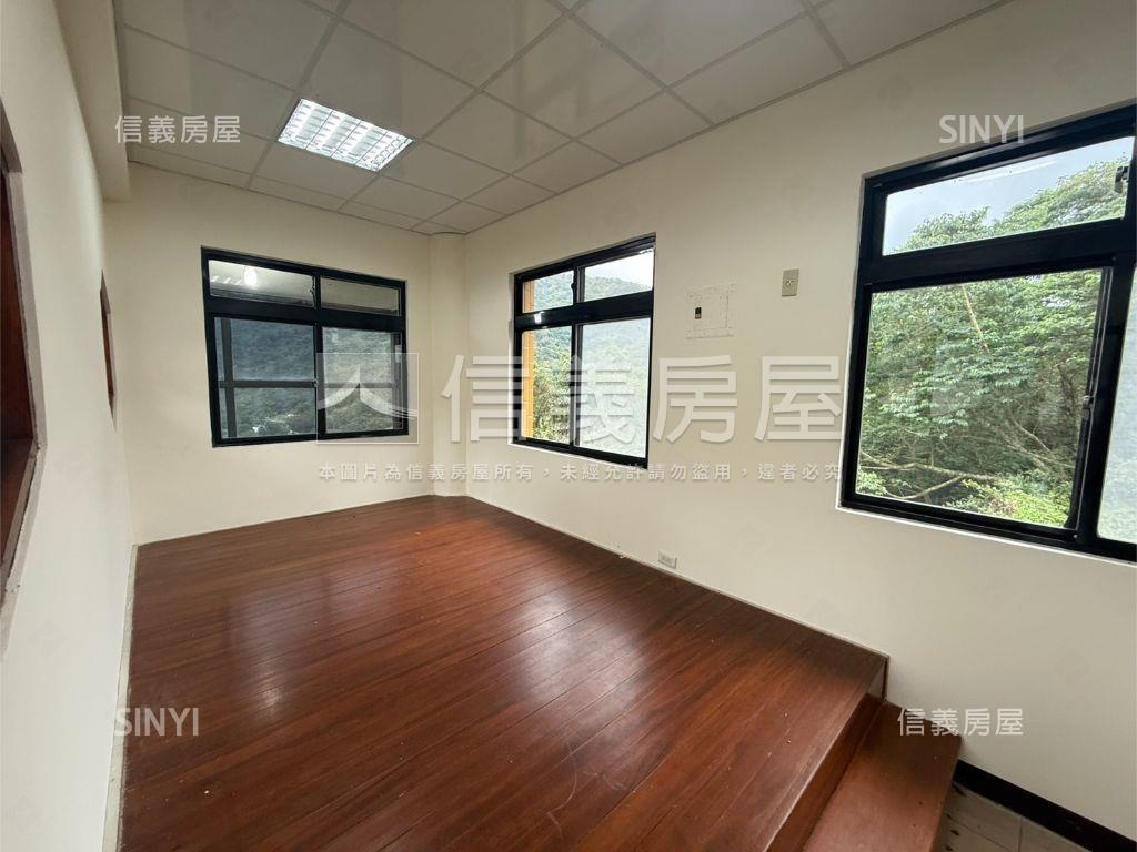 怡園高質感別墅房屋室內格局與周邊環境