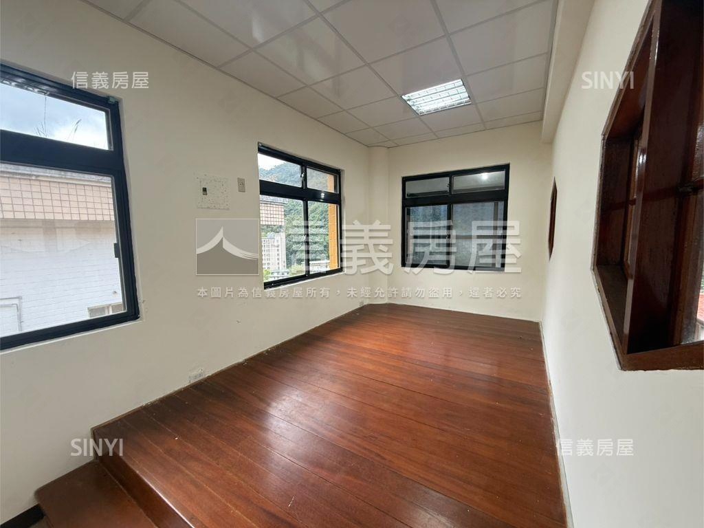 怡園高質感別墅房屋室內格局與周邊環境