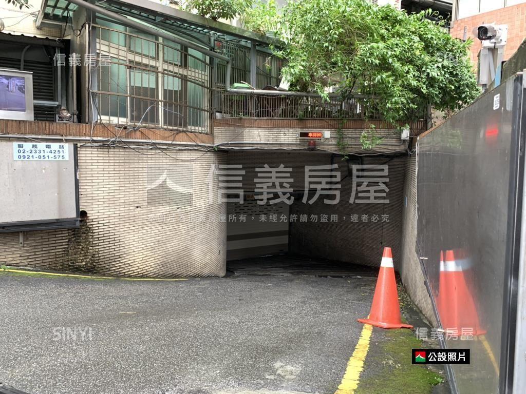 博愛特區重慶南路黃金店辦房屋室內格局與周邊環境